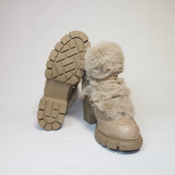 XOXO Odonna Faux Fur Ankle Winter Boots - Picture 5 of 5